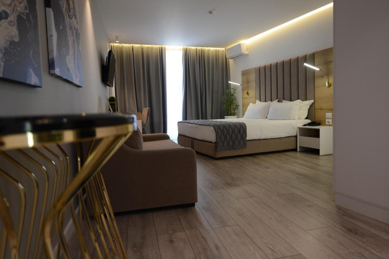 Ebbi Hotel Dhërmi Eksteriør billede